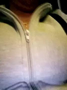 __valentina18 from StripChat