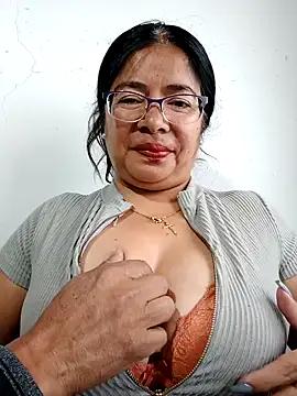 __valentina18 from StripChat