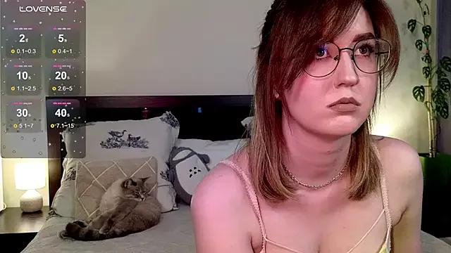 _AlexaFlowers_ from StripChat is Freechat