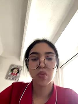 _Alix_7 webcams show profile image 