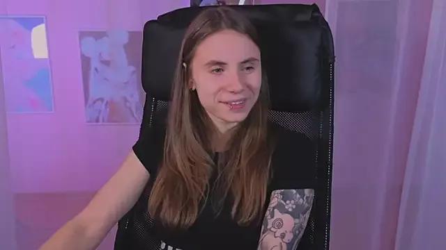 _AnnaStark_ from StripChat