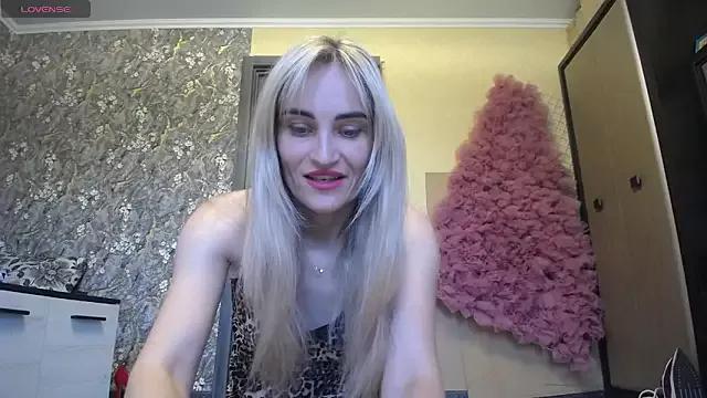 _Artemiis_ webcams show profile image 