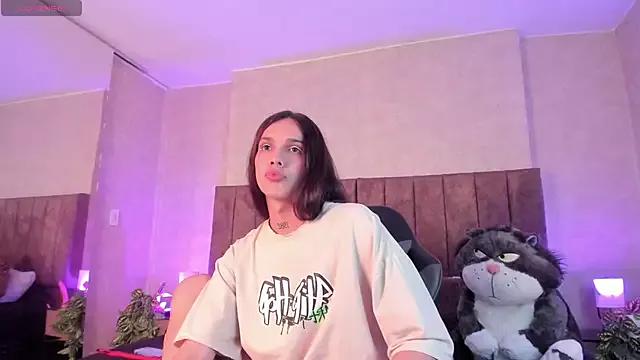 _Diiamond from StripChat
