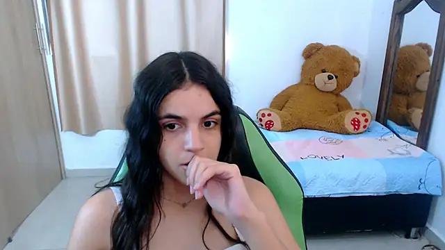 _elenna from StripChat