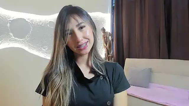_Emma_Valka from StripChat