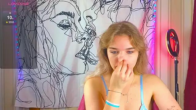 _EricaWinterr_ from StripChat is Freechat