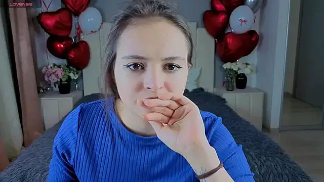 _EVA_GREEN from StripChat is Freechat