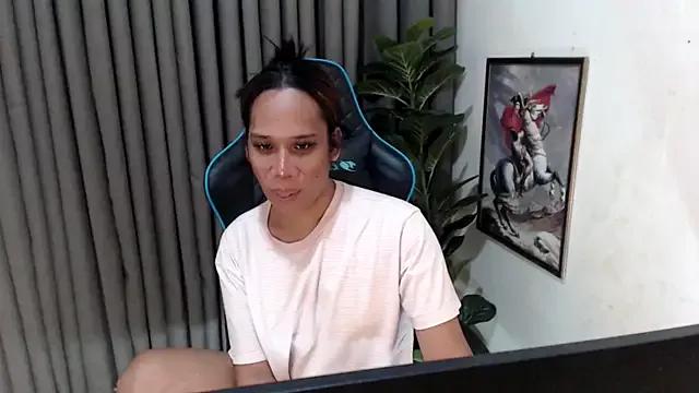 _heartofasia_ webcams show profile image 