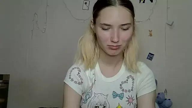 _kikiclark__ from StripChat