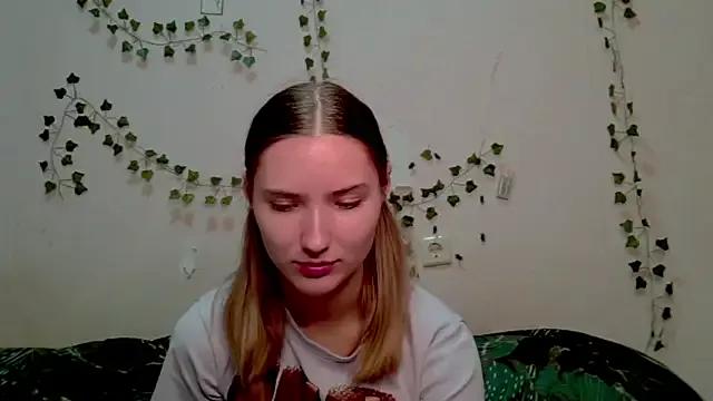 _kikiclark__ from StripChat