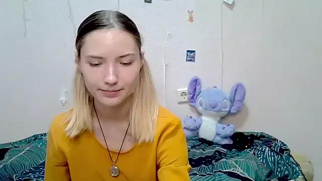 _kikiclark__ from StripChat is Freechat