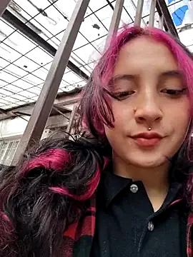 _Laary_Lily from StripChat