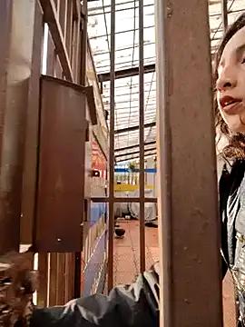 _Laary_Lily from StripChat