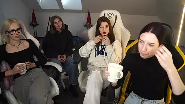 _Lili_054 from StripChat