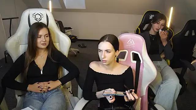 _Lili_054 from StripChat is Freechat
