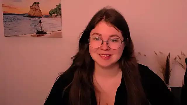 _Lovely_Mary from StripChat is Freechat