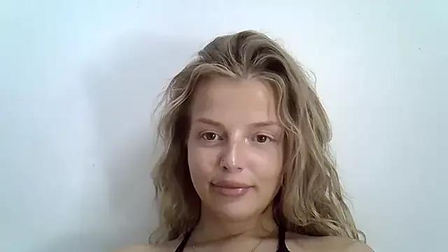 _luna777 from StripChat is Freechat