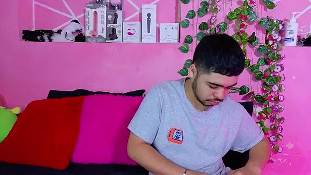 _mia_and_mike_ from StripChat is Freechat
