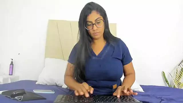 _Miaa_khalifa_ from StripChat is Freechat