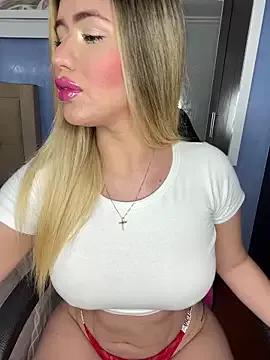 _Miss_Erika_ from StripChat is Freechat