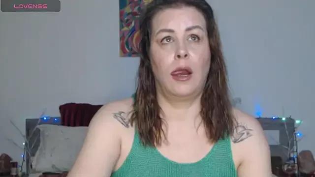 _Mmmoonlight_ from StripChat is Freechat