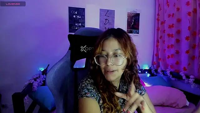 _Moon_Johnson from StripChat