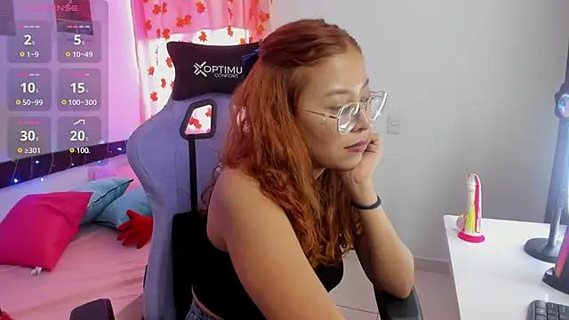 _Moon_Johnson from StripChat
