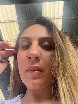 _Sarah_Honey_ from StripChat is Freechat