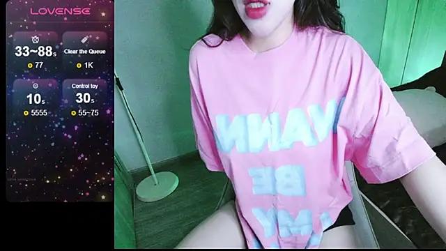 _Viviann_ from StripChat