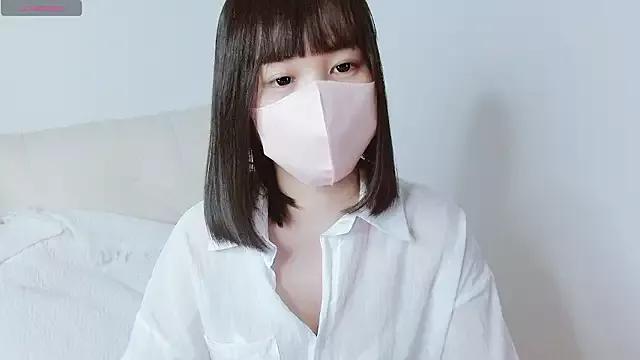 _zin-coco_ webcams show profile image 