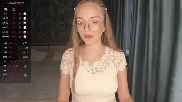 A_delina from StripChat is Freechat