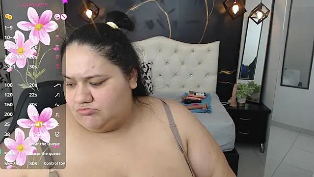Aaliyah11 from StripChat