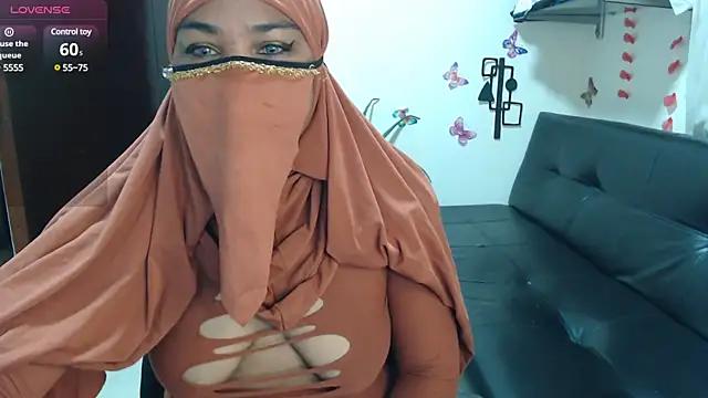 Aaliyah_brown from StripChat