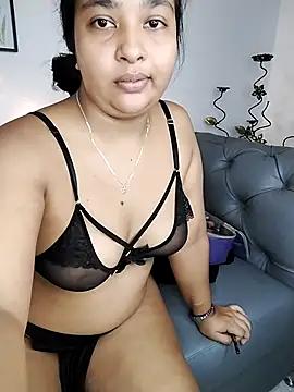 Aaliyah_naim from StripChat