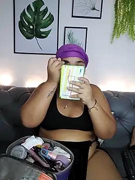 Aaliyah_naim from StripChat