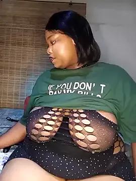 Aalyiah445 from StripChat
