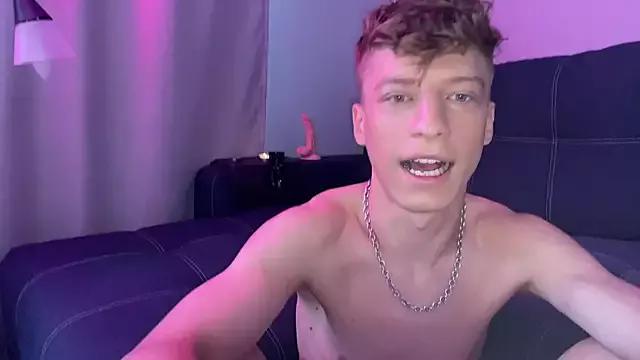 aandytwink from StripChat is Freechat
