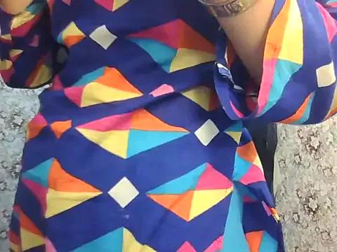 aarjulove from StripChat