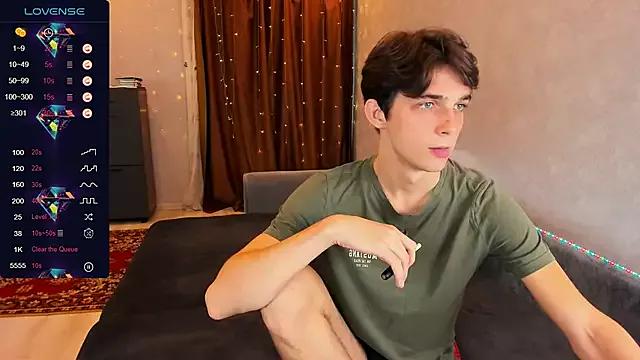 Aaron_Boom from StripChat