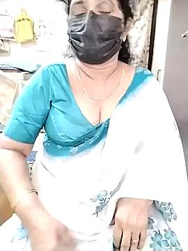 aarthika from StripChat