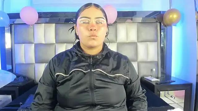 abbiecollins_js from StripChat