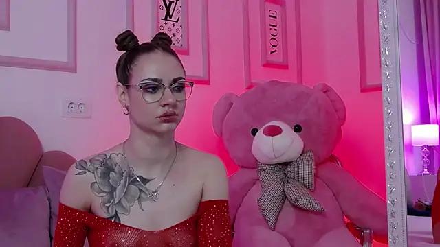 Dirty chat webcam: explore liveshows with versed models, from laying bare to fetishes, in a variety of sexy free adult webcams.