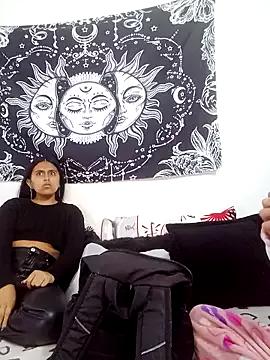 abby_n_emily from StripChat