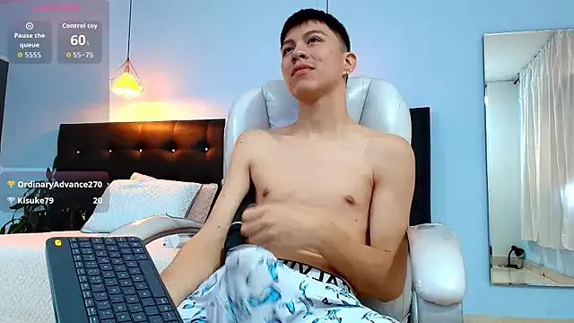 Abraham_horny18 from StripChat