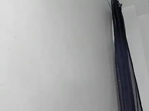 Abril_Hillss from StripChat is Freechat