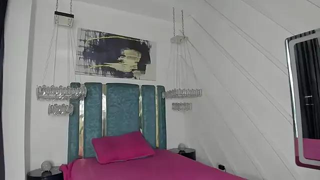Abril_Hillss from StripChat is Freechat