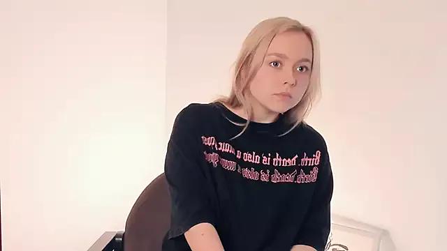 AccaCroyle from StripChat