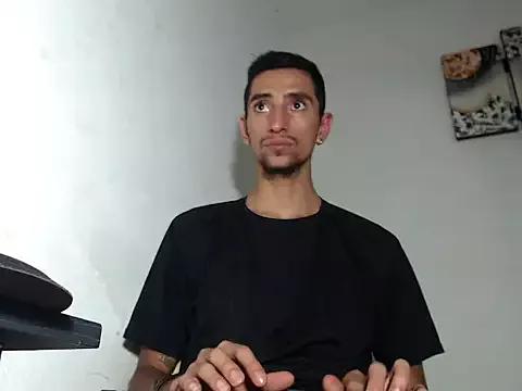 ADAM-HOTT from StripChat