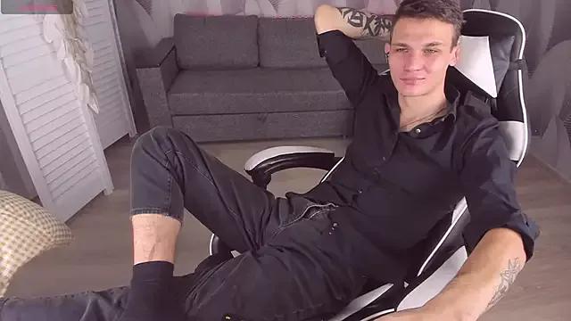 AdamGold01 from StripChat