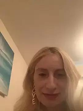 Addictive-Sophie33 from StripChat